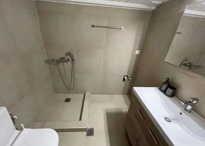 فيلة Black Pebble Myconian House *